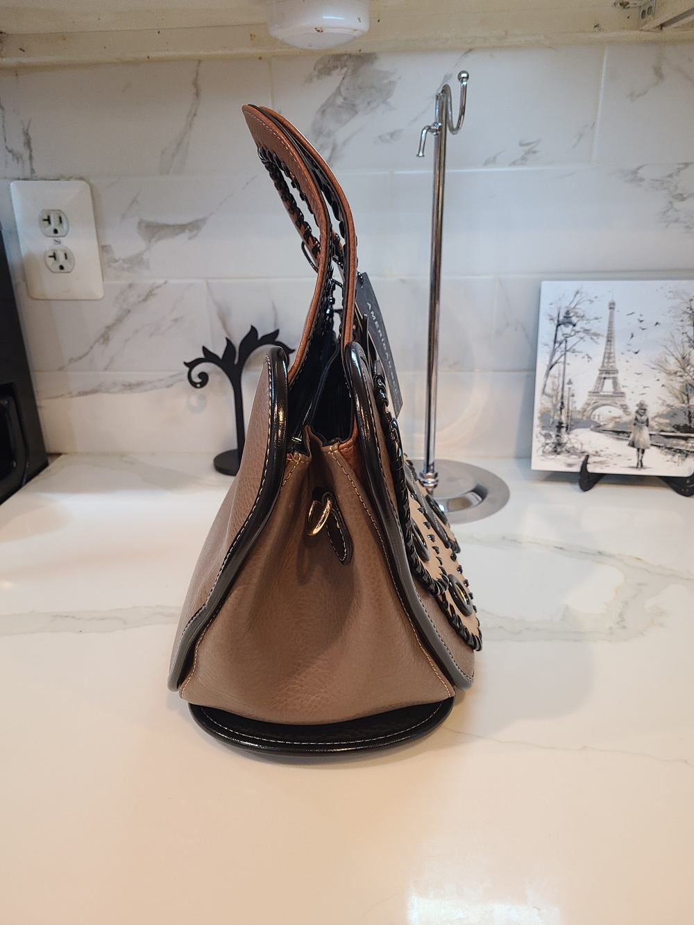 NWT Beige & Brown Butterfly Tote Bag - Picture 5 of 14